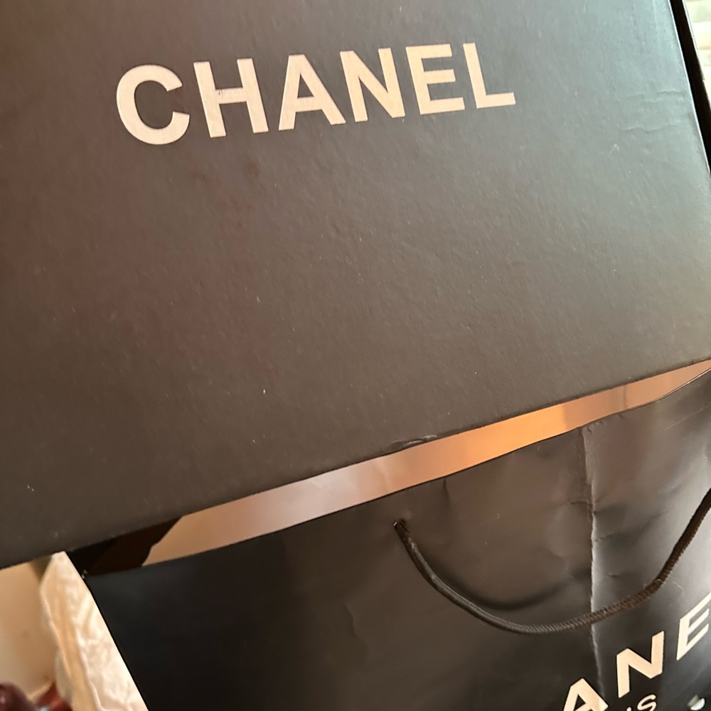 🥳 SUPER RARE!!!CHANEL Suede Quilted Patchwork Bag. - Picture 9 of 14